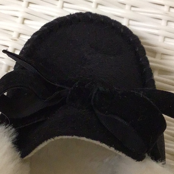 BLACK & WHT FUR INDOOR/OUT SLIPPERS S 6/7 - Picture 2 of 9